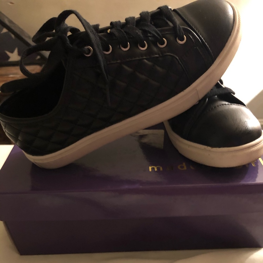 Quilted sneakers